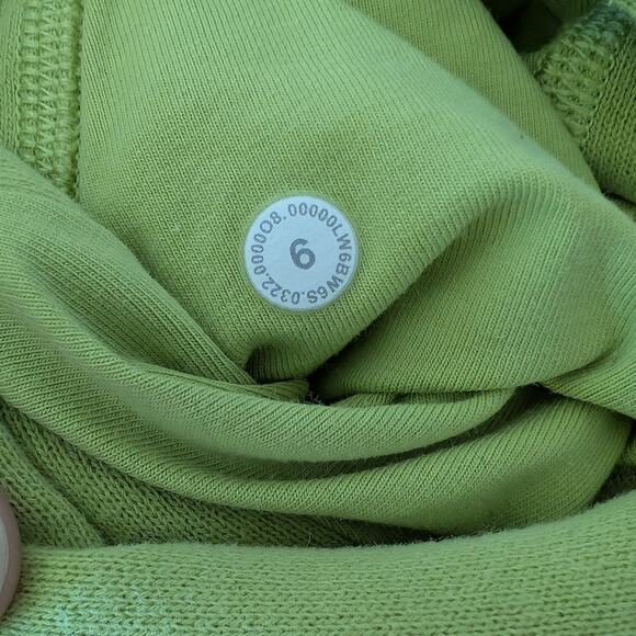 Lululemon W6BW6S Scuba High-Rise Cropped Cotton Jogger Pants in Wasabi, size 6 - Picture 4 of 10